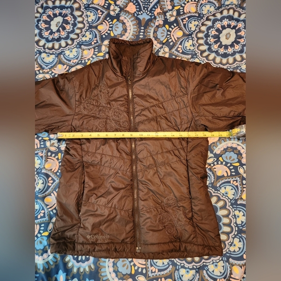 Columbia Vintage Chocolate Embroided Quilted Jacket - Picture 5 of 12